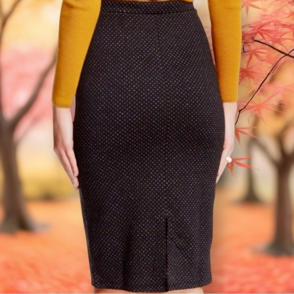 Free People ‘Ludlow’ Black & Gray Dot Knit Pencil Skirt Size Medium - Picture 4 of 15